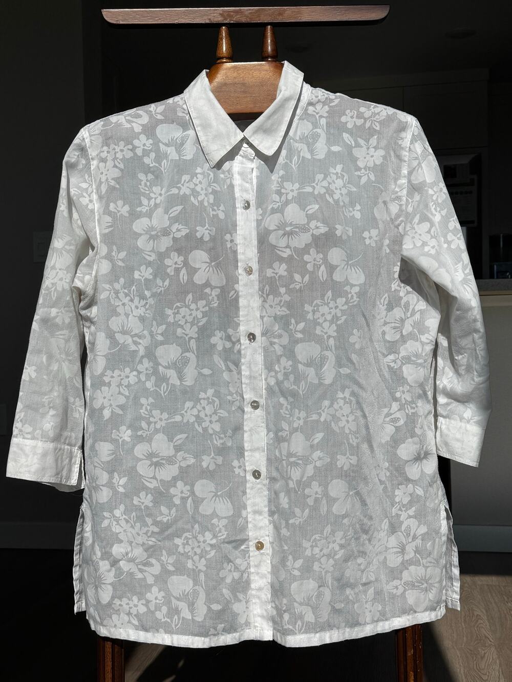 Chico’s Additions White Floral Button Front Shirt 2 L Resort Coastal Linen Look